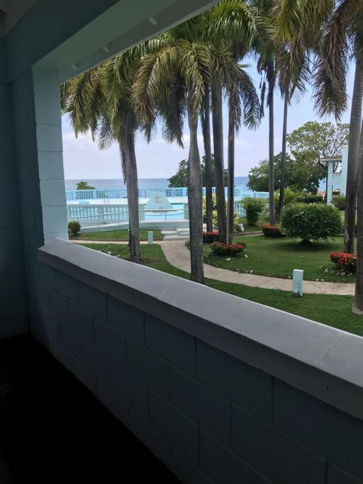 Negril Condo By The Beach Apt. 194 Point Village Exterior foto
